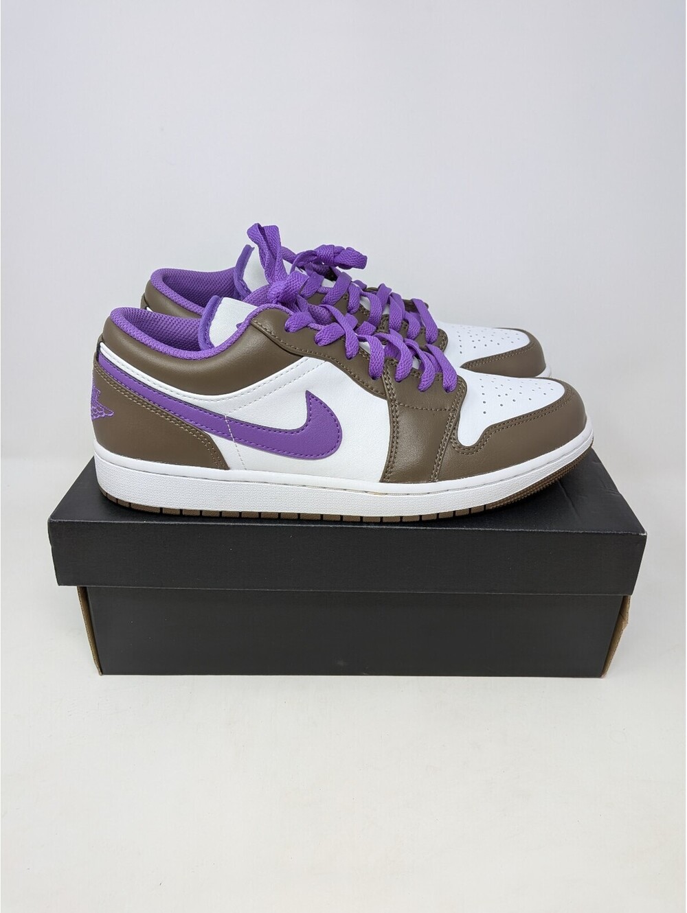 Nike Air Jordan 1 Low Palomino Wild Berry Men’s 9.5 553558-215 New Box